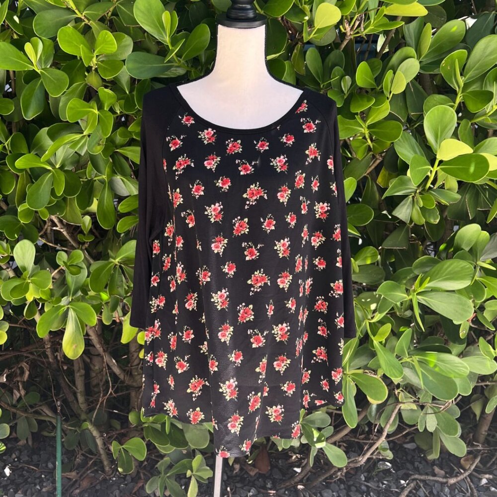 KAILEIGH Black and Red Floral 3/4 Sleeve Blouse Shirt
